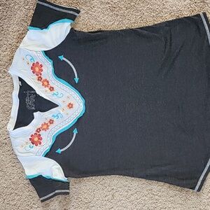 Cowgirl Themed T Shirt M